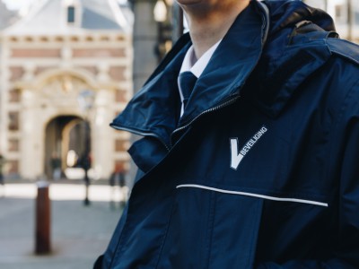 De beveiligingsbranche streng beveiligd: weigering of intrekking van een beveiligingpas door de korpschef van de politie De beveiligingsbranche streng beveiligd: weigering of intrekking van een beveiligingpas door de korpschef van de politie